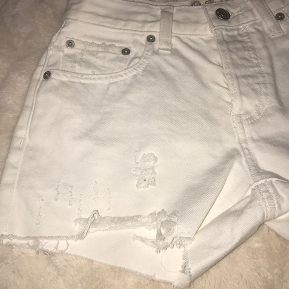 Free People raw edge cutoff white shorts sz 24 new - Picture 2 of 5
